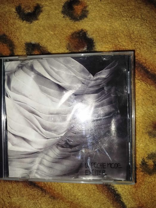 Sprzedam płyty CD zespołu Depeche mode oraz U22