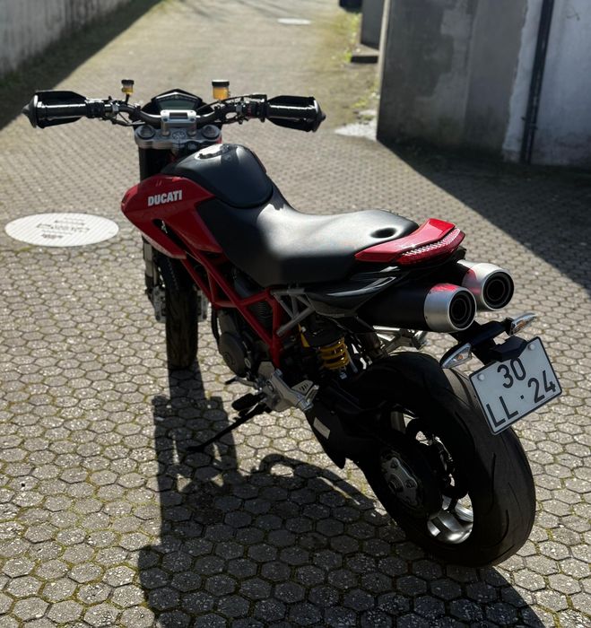 Ducati Hypermotard 1100 EVO – 2011 | 19.500 km | Nacional
