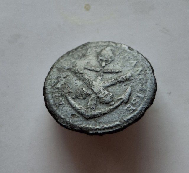 rtyleria morska, Francja .Guzik z lat 1790-1803.