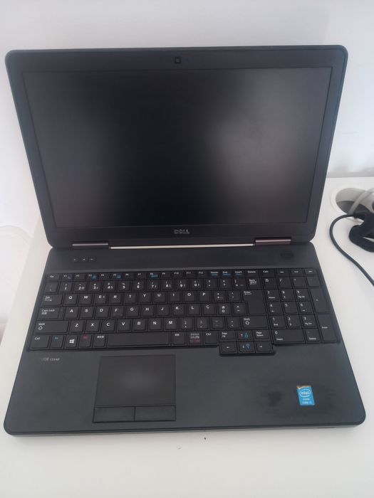 Portatil Dell Latitude E5540  i5 2.3 GHz sem Bateria PEÇAS