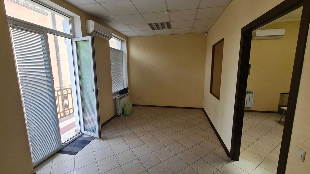 Оренда офісу. 32 кв.м. Центр міста. Без комісійних