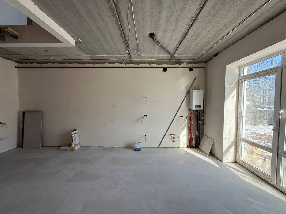 Продам таунхаус в чистовому та опаленям