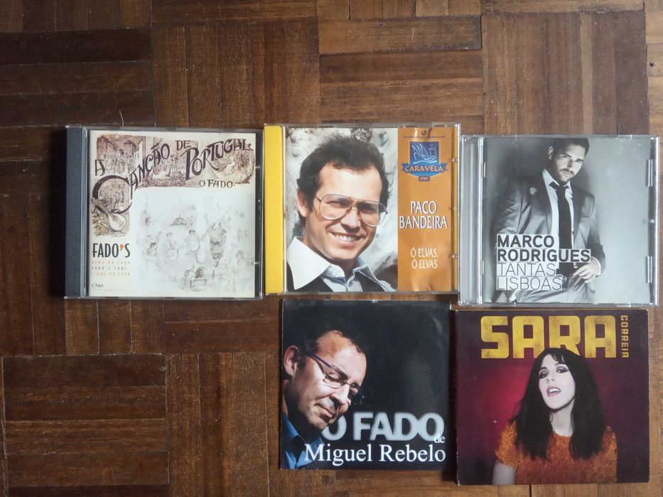 Cds de Fado.Veja foto e lista.