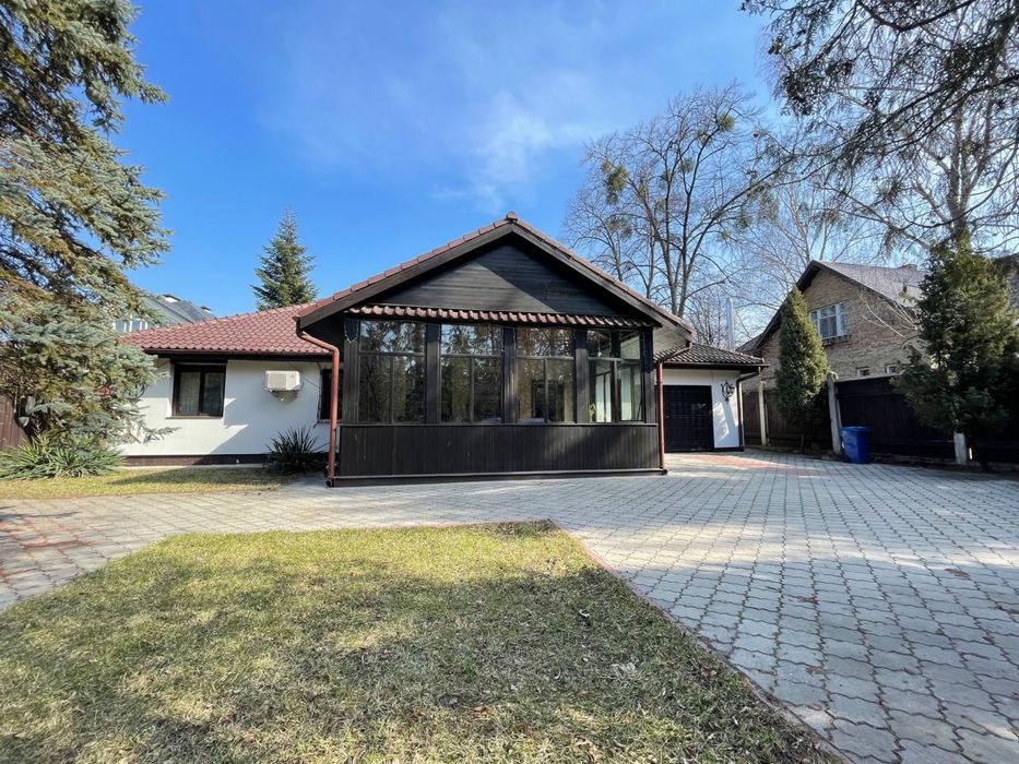Оренда будинку 240 м² у Конча-Озерній! Сауна, камін, гараж, 15 соток