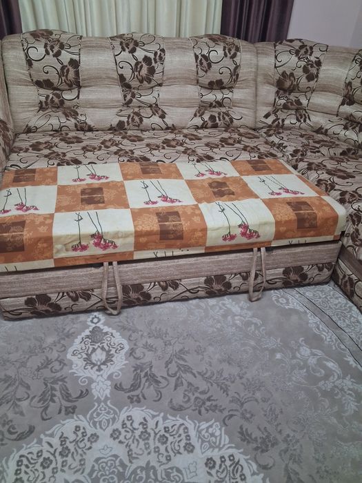 Продам кутовий диван