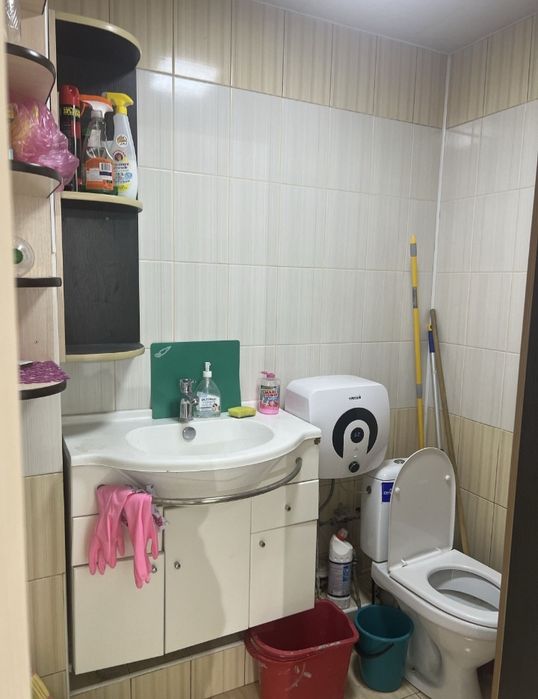 Продам приміщення  на Вокзальній навпроти Трашу!