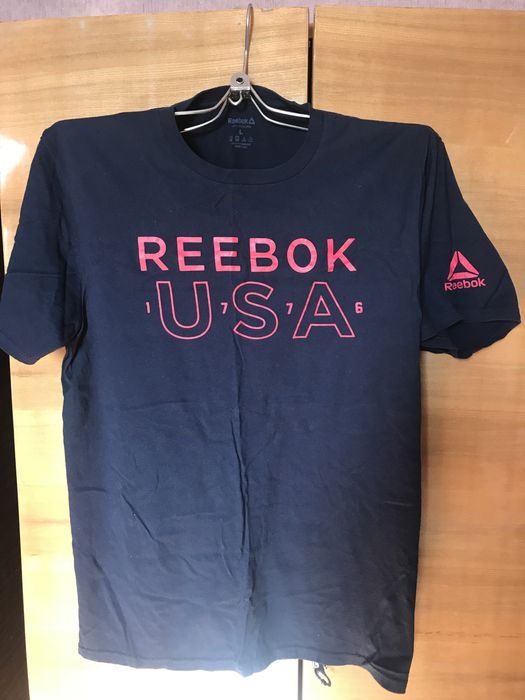 Футболка REEBOK.   ALPHA industries