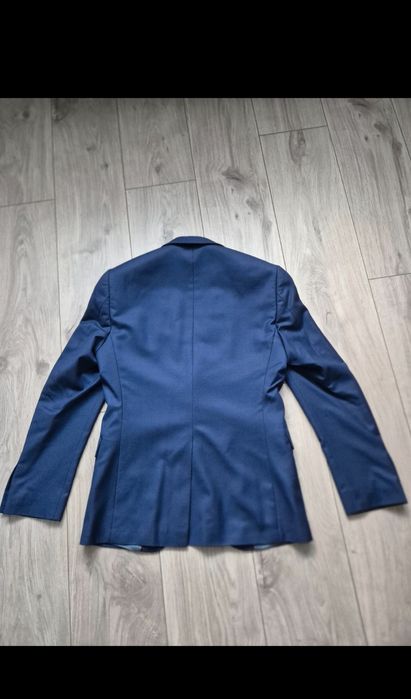 Sprzedam garnitur rozmiar 44.