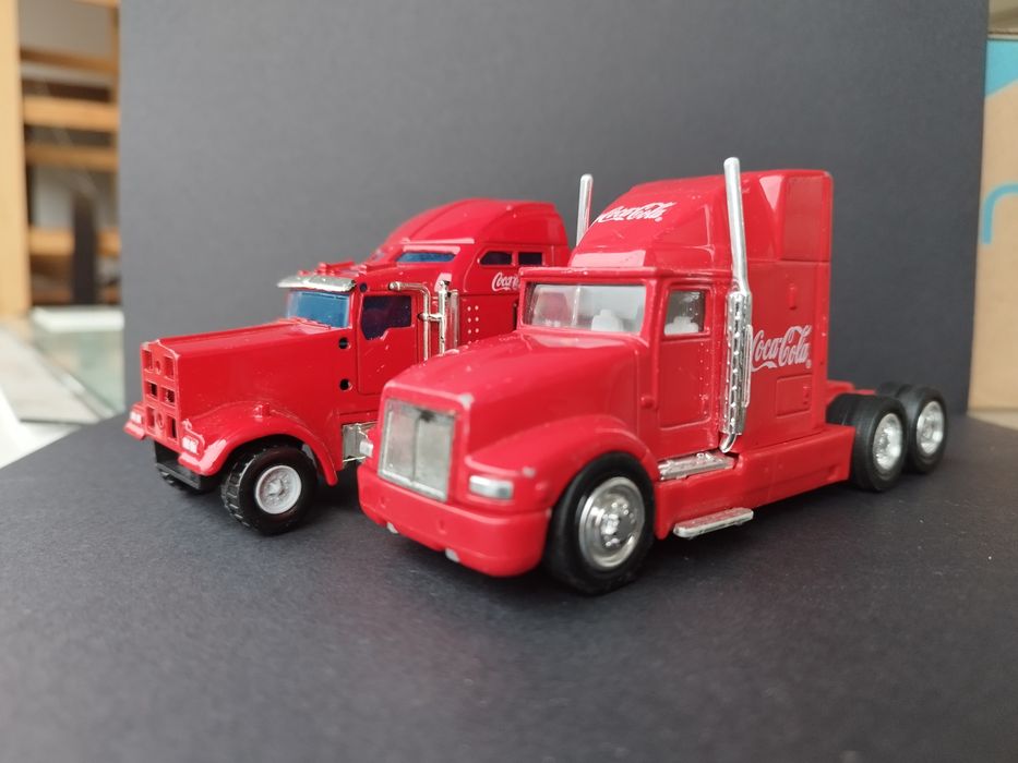 Die cast truck coca cola