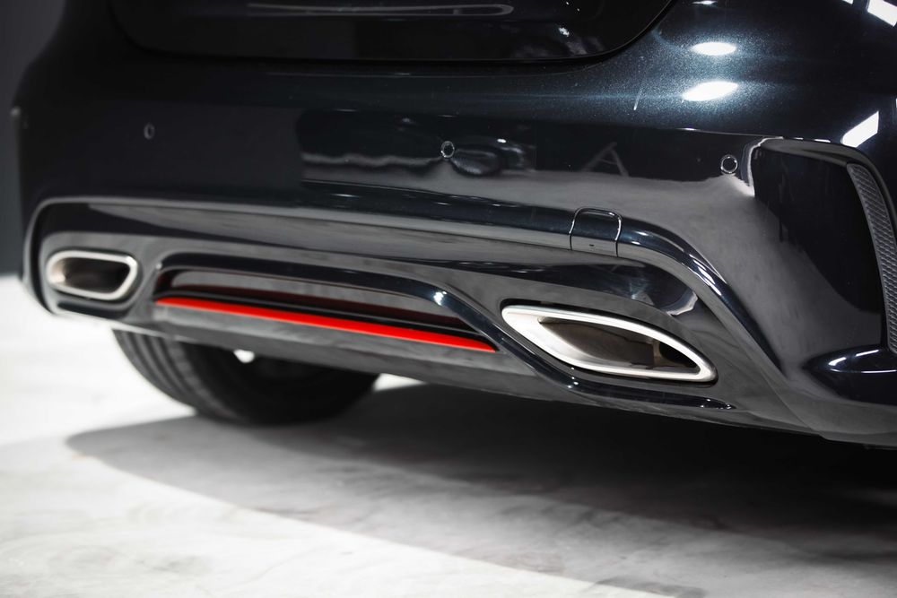 Mercedes-Benz A 180 d 7G-DCT AMG Line