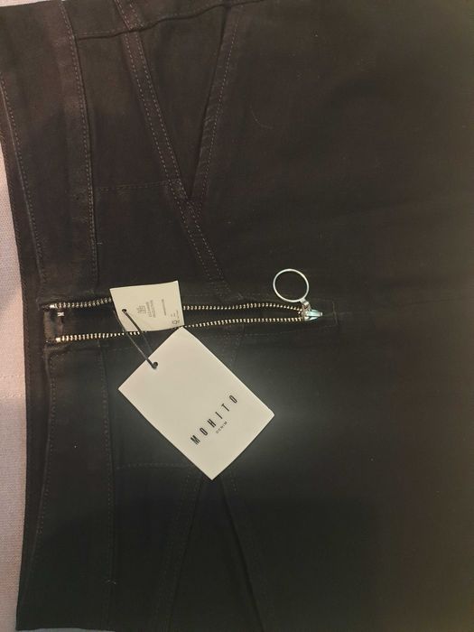 Nowa spódnica z metką marki Mohito