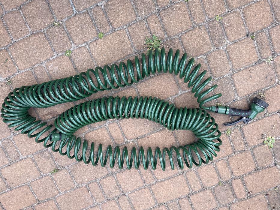 Спіральний шланг для поливу 15 м з пістолетом-розпилювачем (садовий п