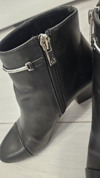 Buty botki na obcasie czarne Calvin Klein