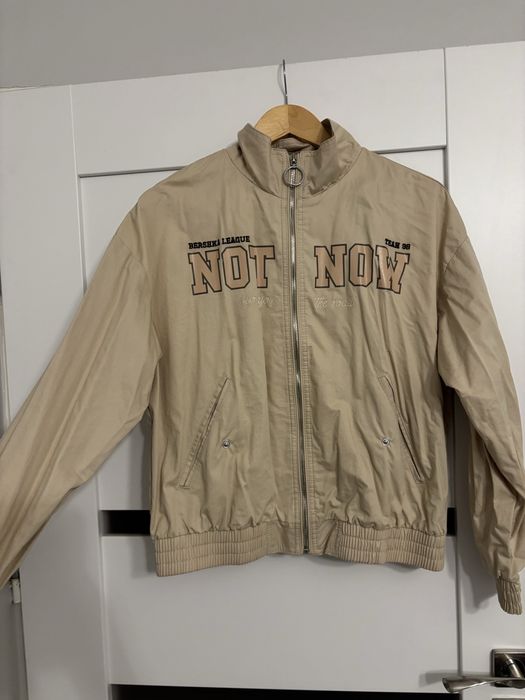 Kurtka jesienna przejściowa jasna bershka