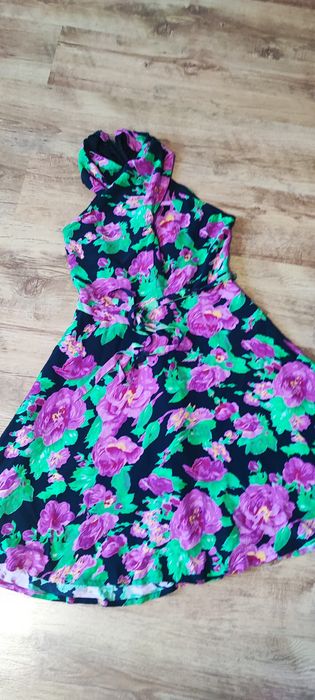 Sukienka w kwiaty Coast