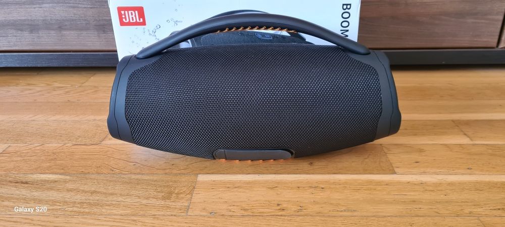 Przenośny głośnik bluetooth nowy.