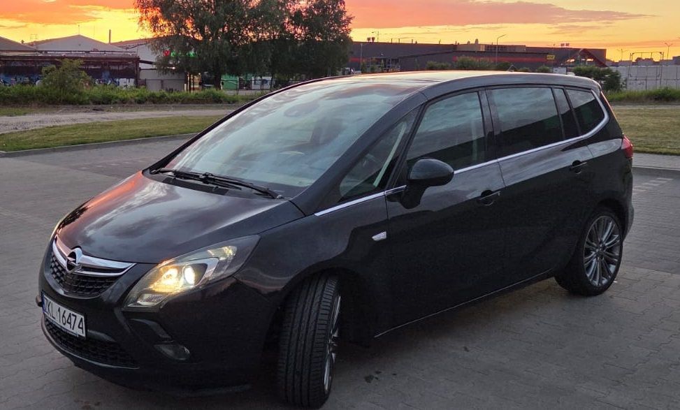 Opel Zafira Opel Zafira Cosmo panorama sport