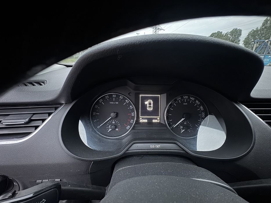 Skoda Octavia A7 2.0 дизель 6ст мех