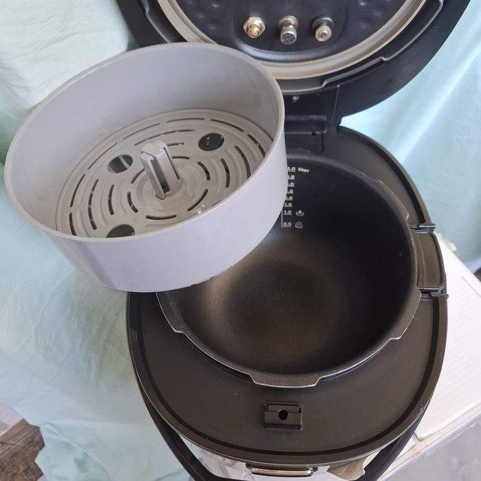 Мультиварка-скороварка BOSCH