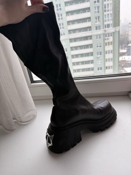 Жіноче взуття (Nike, UGG, crocs, Puma, Naked wolf, YSL