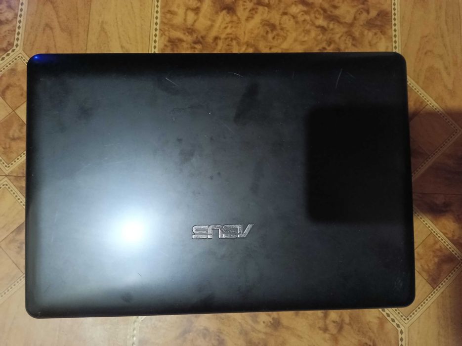 Два ноутбука  Samsung R528 4Gb RAM , Asus EeePC 1215p 2Gb. Ціна за все