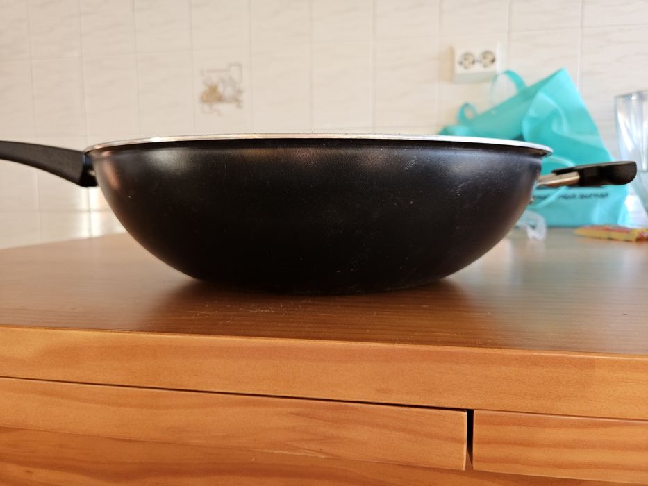 Wok Ikea 28cm bom estado