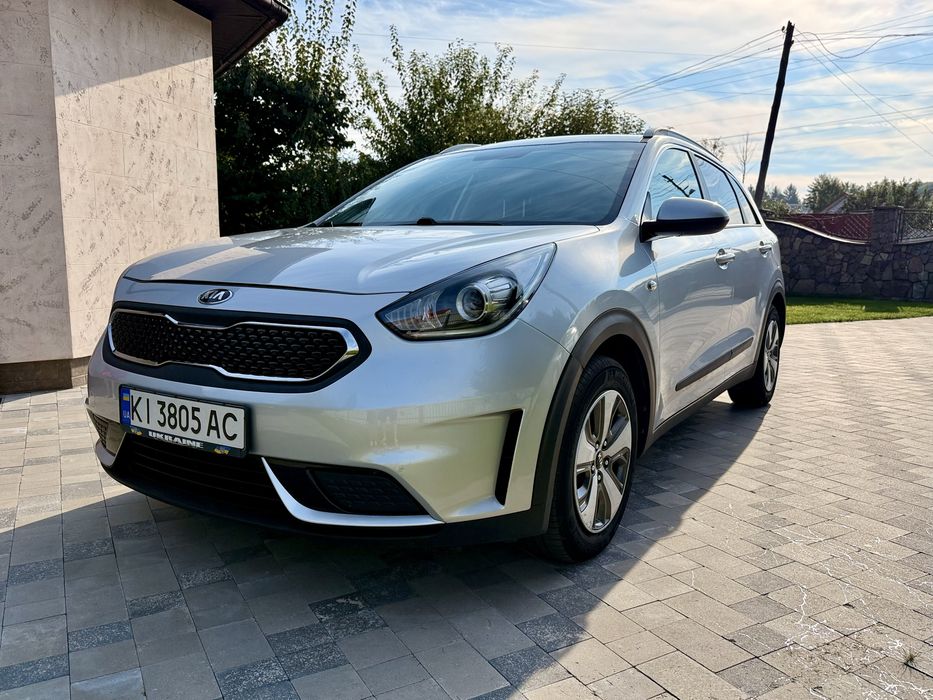 KIA Niro Hybrid | Економний сімейний кросовер