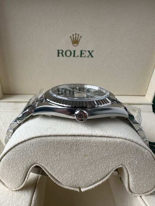 Rolex Datejust Mint Green Dial 41mm Cal.3235 Clean