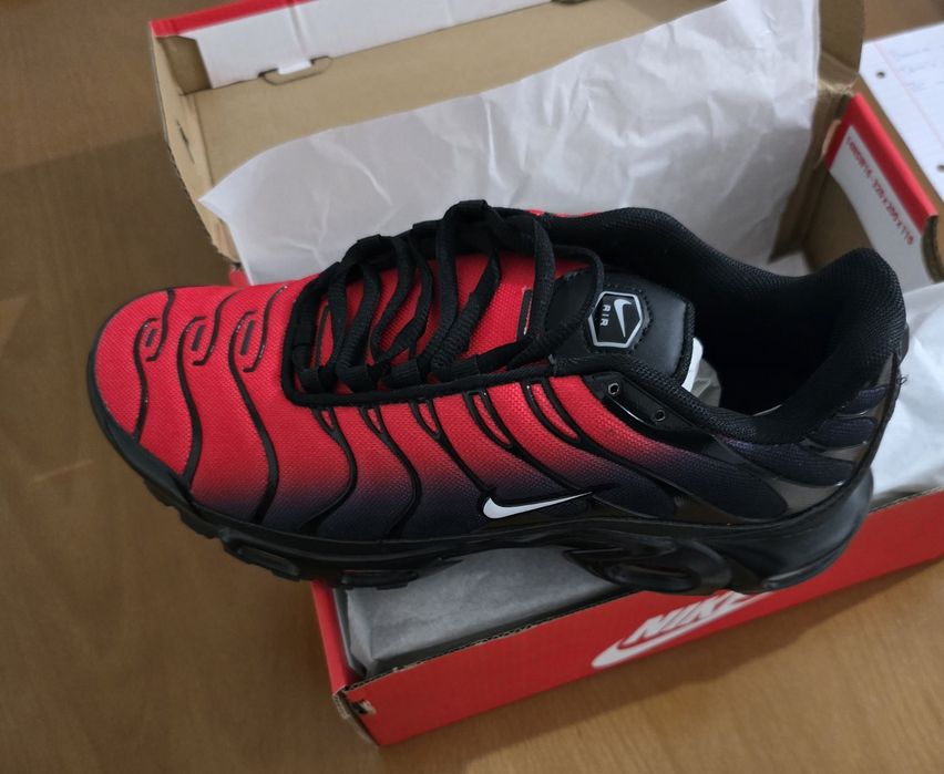 Tênis Nike Air Max Plus.