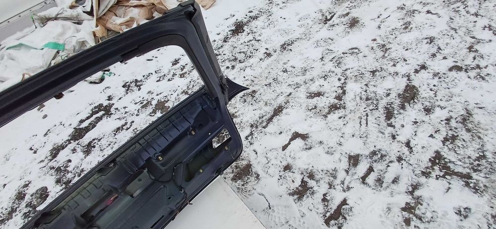 Bmw 5 e61 e60 kombi klapa bagaznika  monacoblau