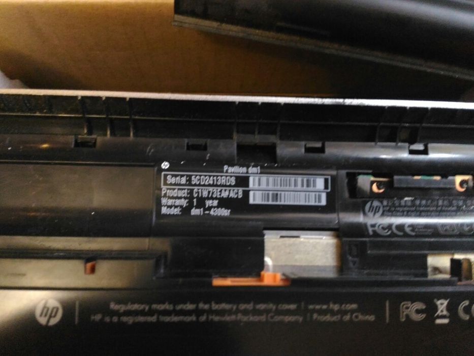 HP Pavilion DM1-4300sr Ноутбук