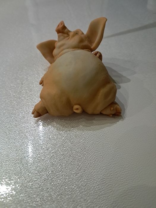 Статуэтки поросят