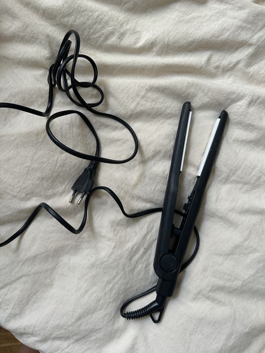 Wąska prostownica MPM BWT B88 mała kwadratowa