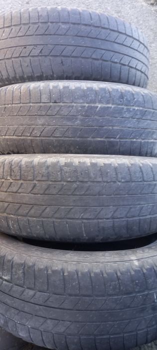 Комплект літньої ризини 235/60R18 GOODYEAR