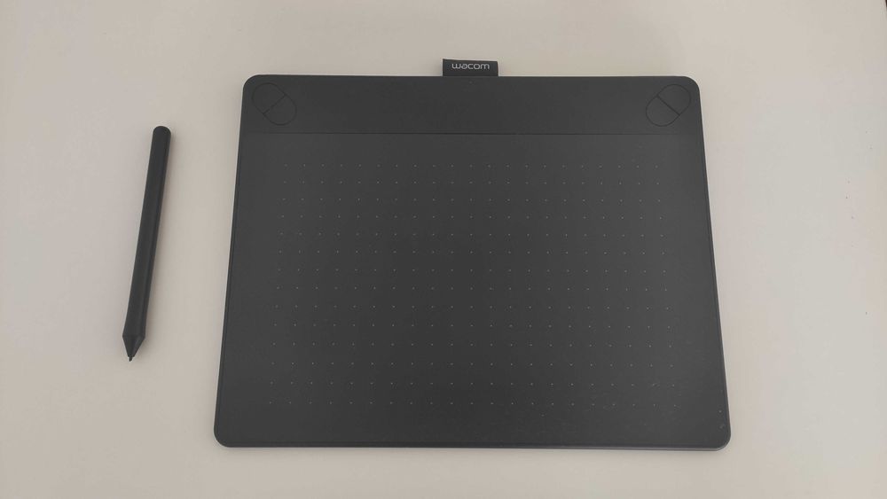 Wacom Intuos M - Mesa Digitalizadora