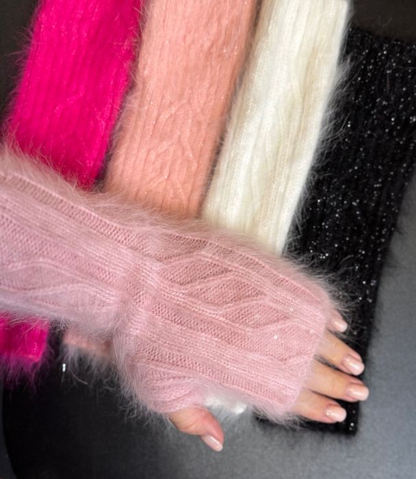 Мітенка ангорова тепла