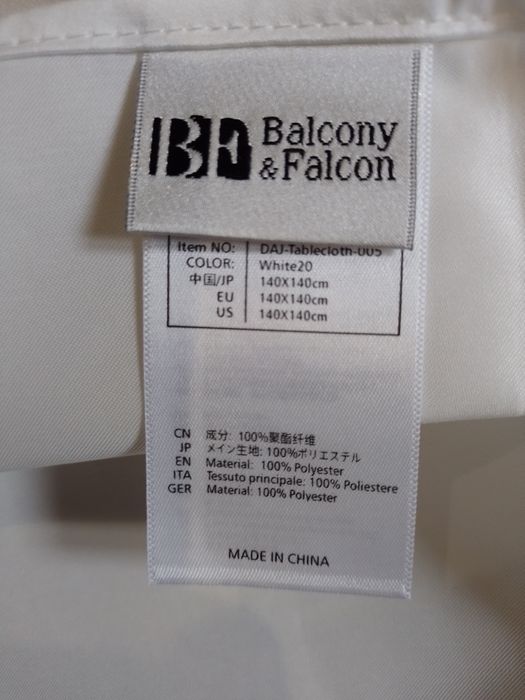 Obrus wodoodporny efekt lotosu 140x140 Balcony Falcon