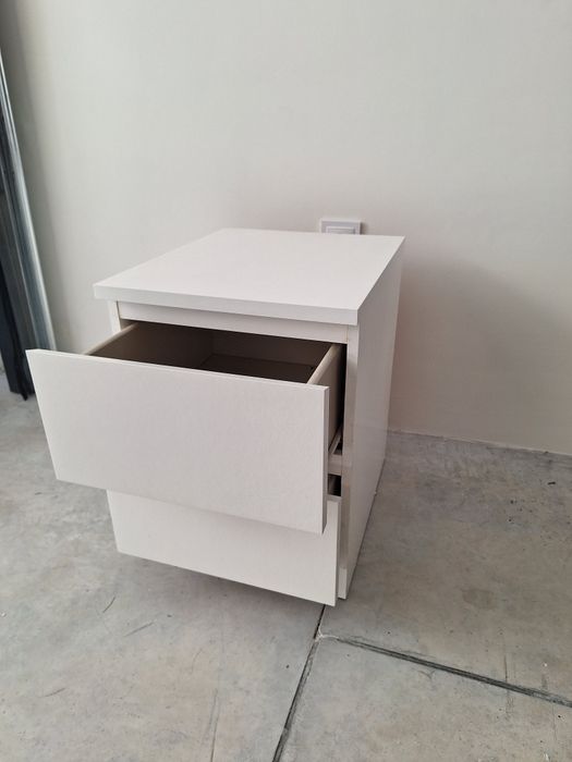 Cómoda Malm 2 gavetas
