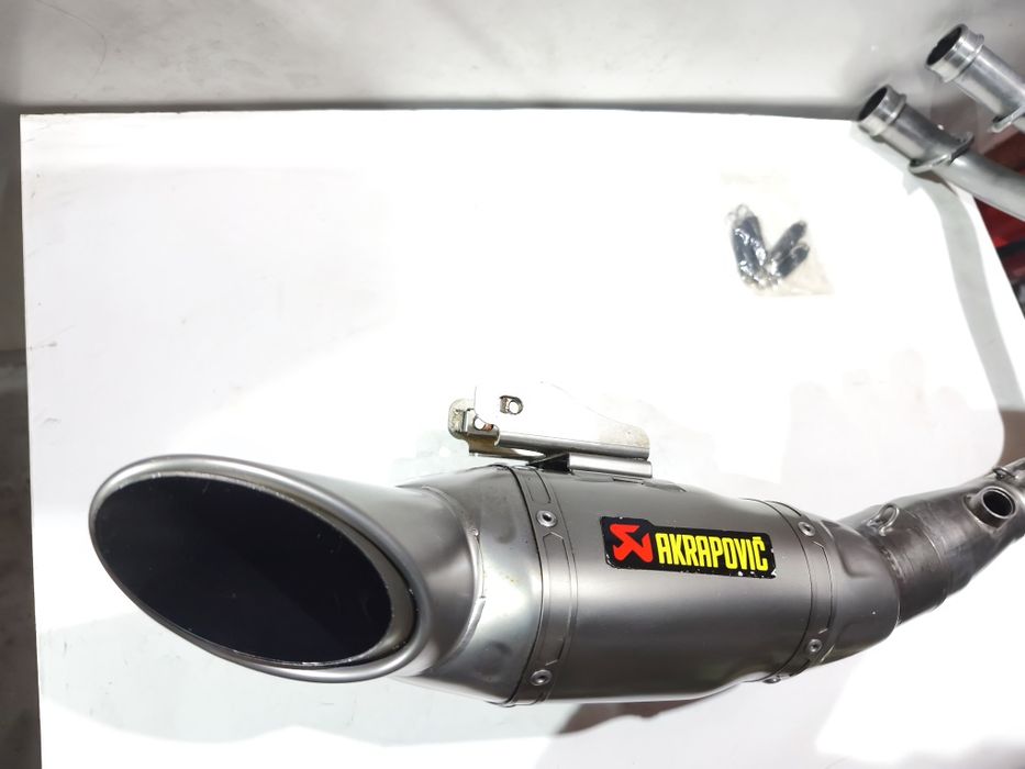 Ackrapovic  Titanium Yamaha MT 07 / Tracer 700 /XSR  (OFERTA DO ENVIO)