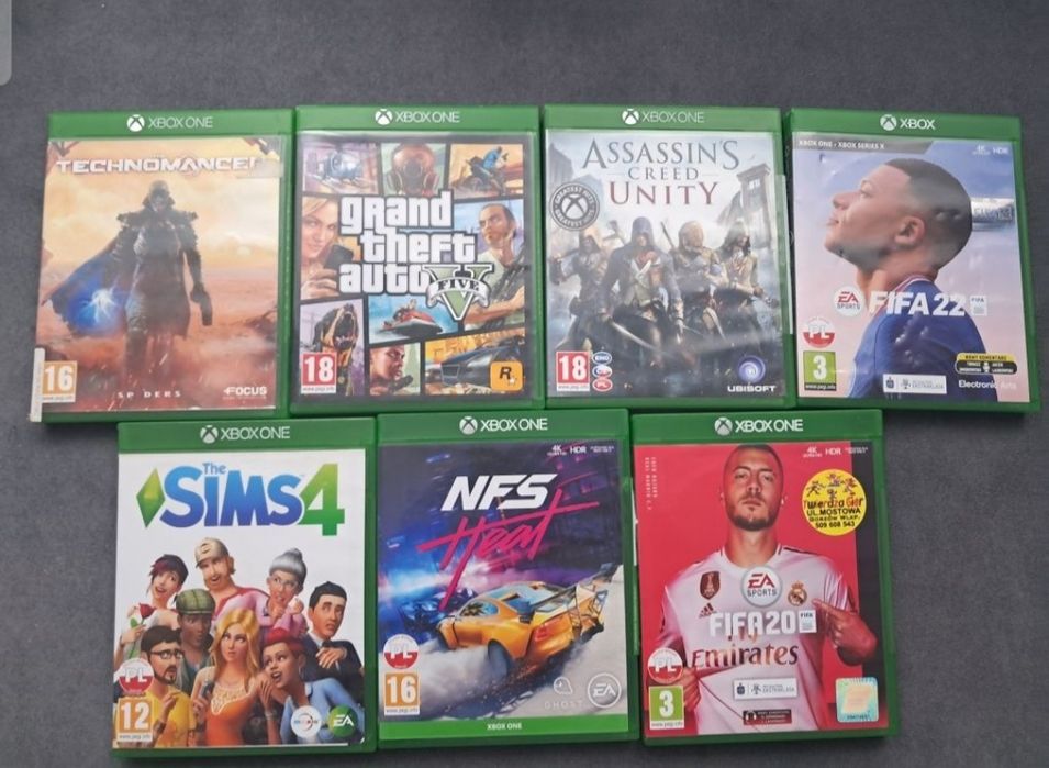 Xbox one S + 2 pady + gry