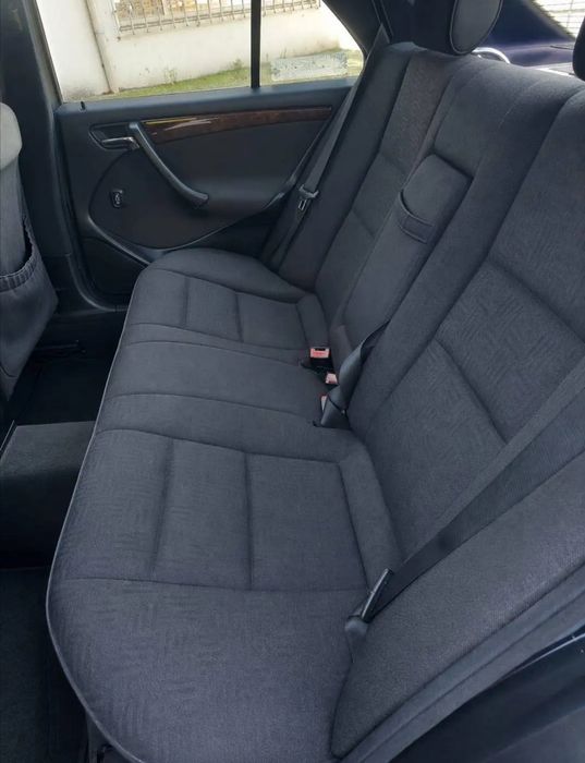 Mercedes C220 Estimado Bom estado