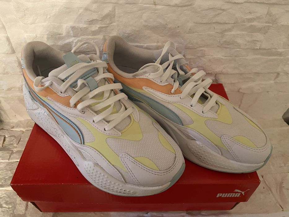 Кросівки жіночі PUMA