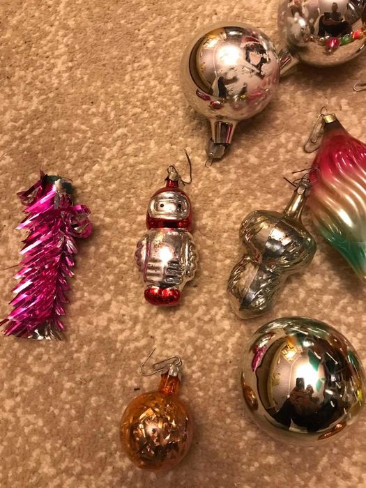 Продам елочные игрушки одним лотом.