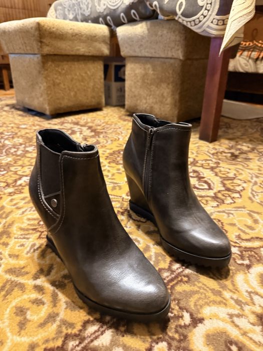 Buty na koturnie 38 - idealny stan!