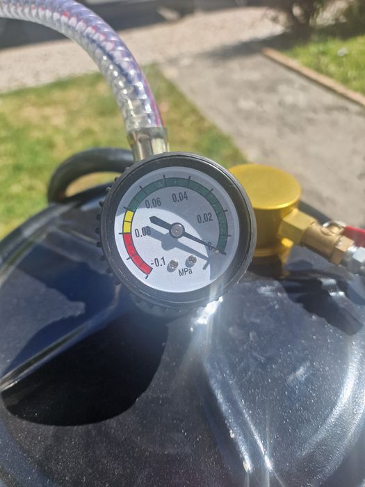 Máquina de tirar óleo nova