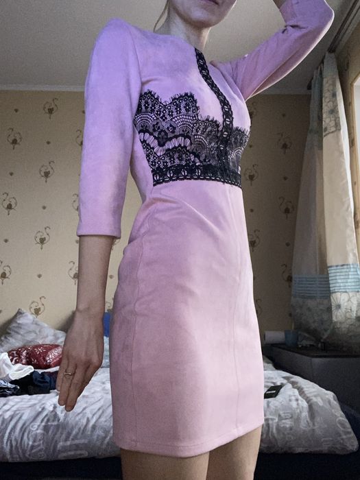 Сукня рожева з велюру.