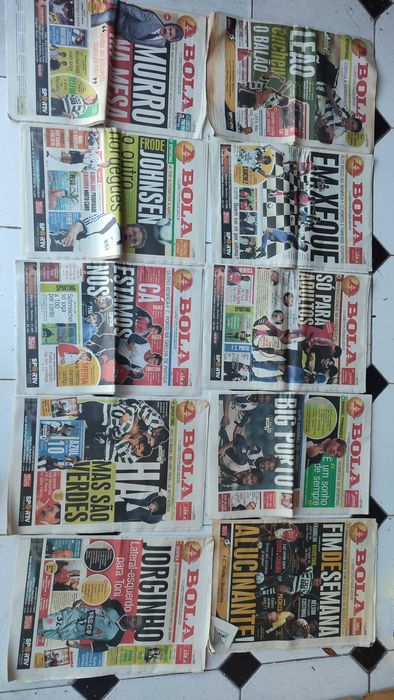 Lote 66 Jornais A Bola - Ano de 2001