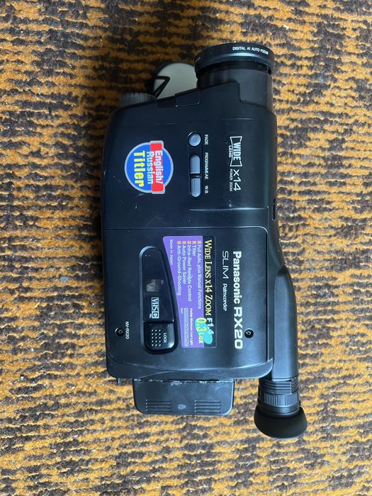 Panasonic RX20 видеокамера на кассете с блоком питания рабочий