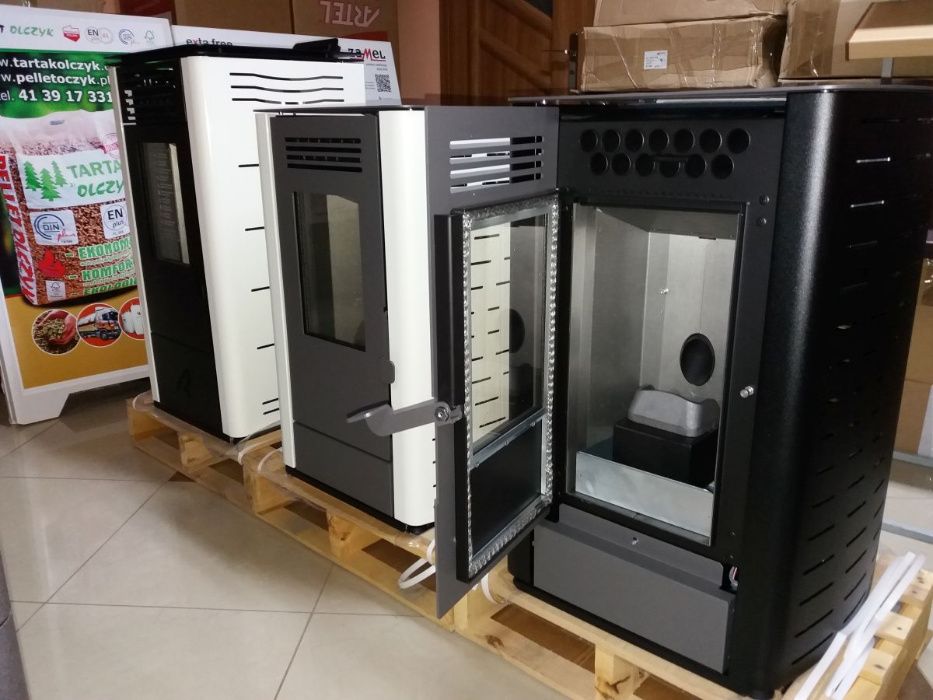 Piec kominkowy na pellet PROMOCJA Julia Next 8,7 kW z pilotem - SUPER