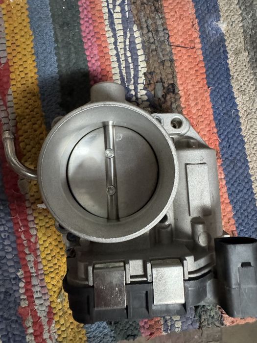 Дроссель  заслонка usa 2.5 cbta cbua